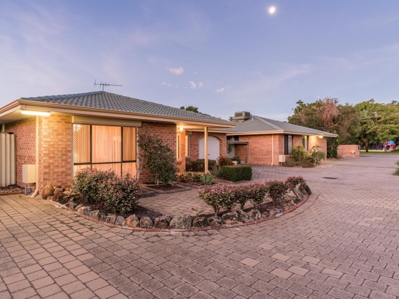 30 Dealy Close, Cannington WA 6107