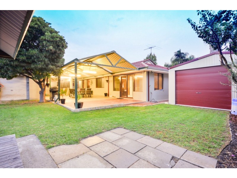 8 Galaxy Street, Beckenham WA 6107