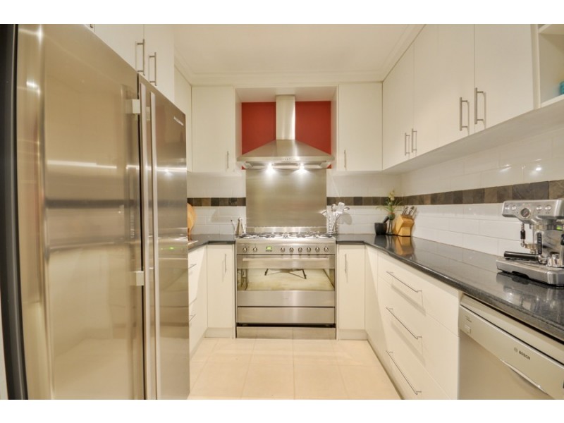 8 Galaxy Street, Beckenham WA 6107