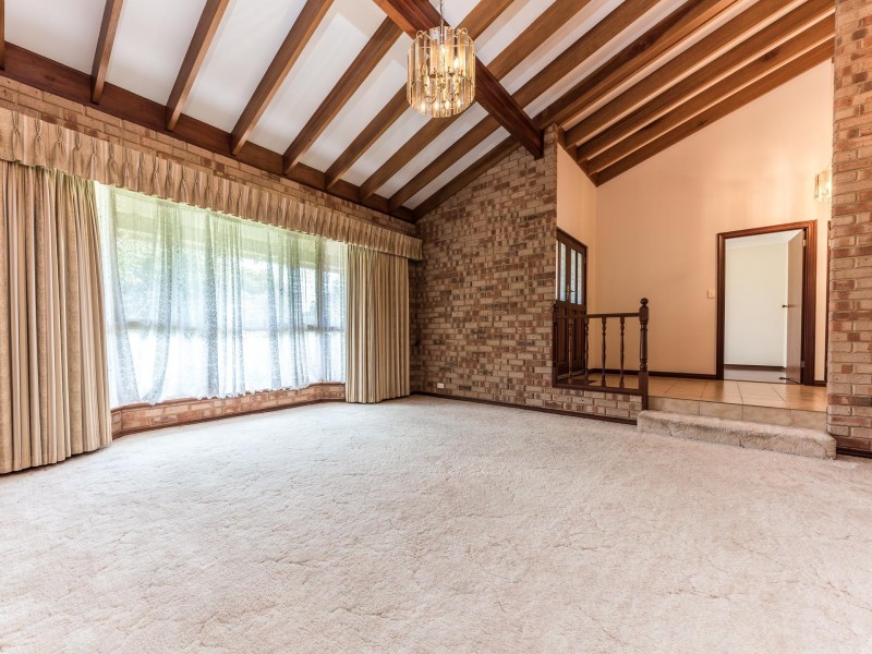 19 Shacklock Crescent, Winthrop WA 6150