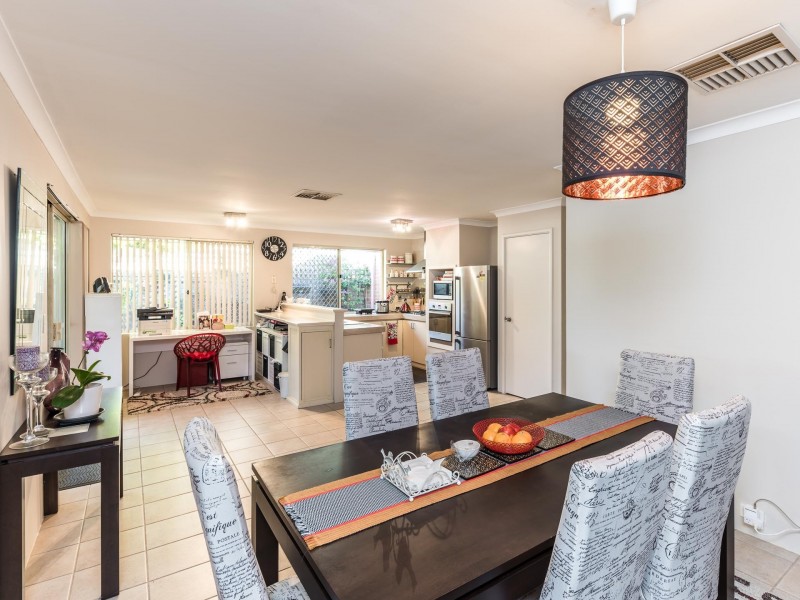 4 Eldridge Grove, Cannington WA 6107