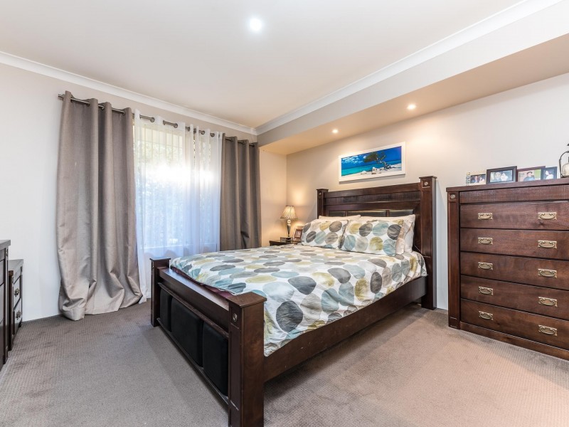 4 Eldridge Grove, Cannington WA 6107