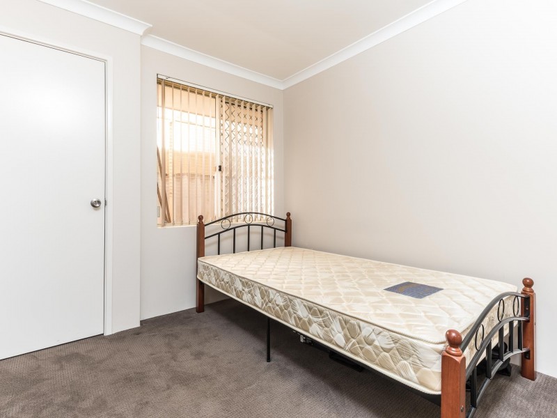 4 Eldridge Grove, Cannington WA 6107