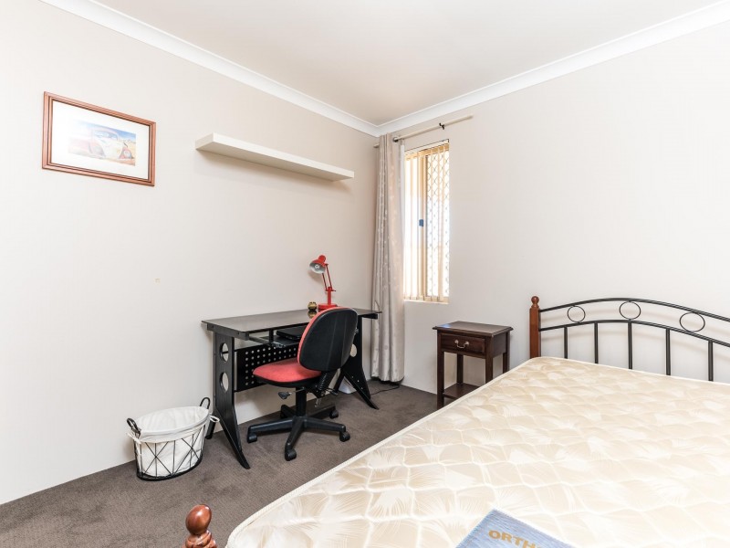4 Eldridge Grove, Cannington WA 6107