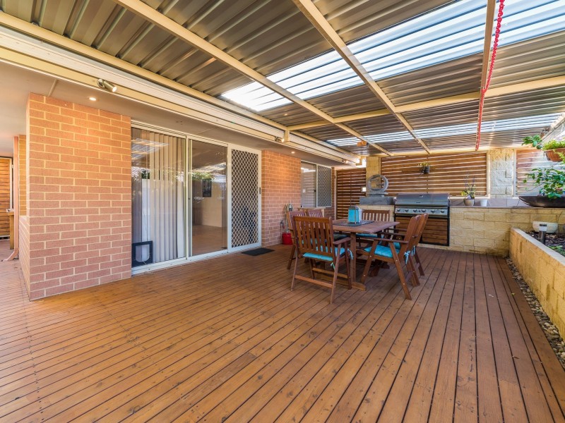 4 Eldridge Grove, Cannington WA 6107