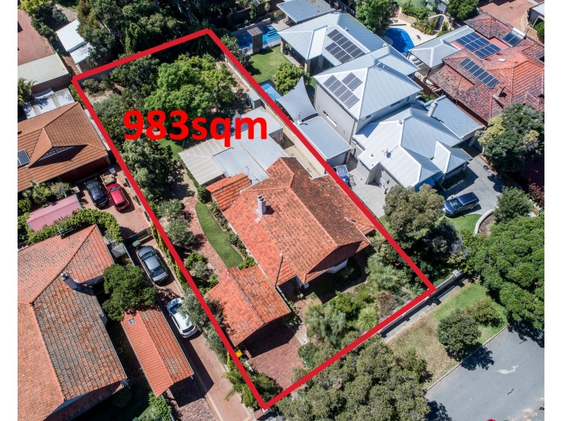 62 Oakover Street, East Fremantle WA 6158