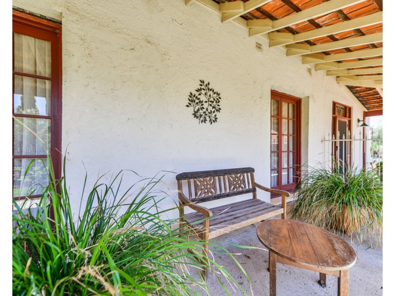 62 Oakover Street, East Fremantle WA 6158