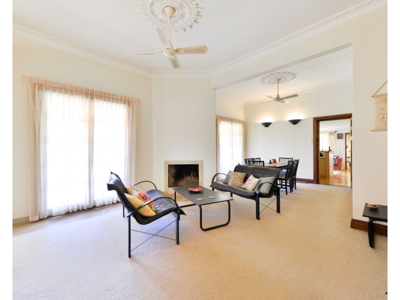 62 Oakover Street, East Fremantle WA 6158