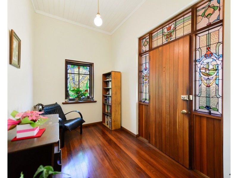 62 Oakover Street, East Fremantle WA 6158