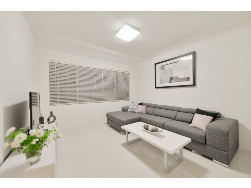 11B Hooson Way, Wilson WA 6107