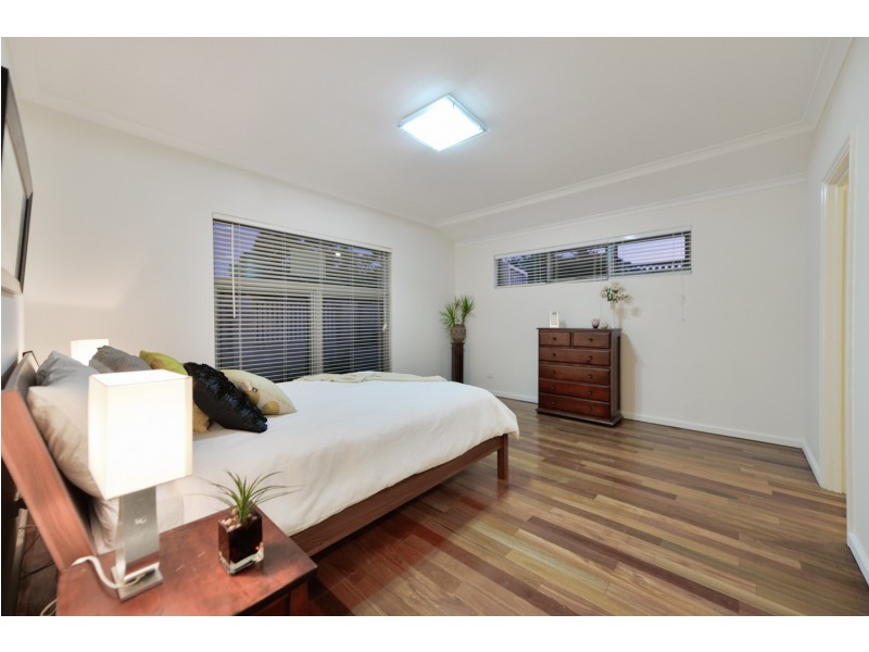 11B Hooson Way, Wilson WA 6107