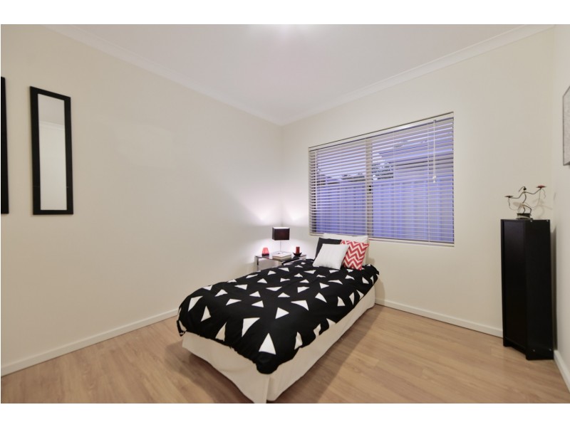11B Hooson Way, Wilson WA 6107