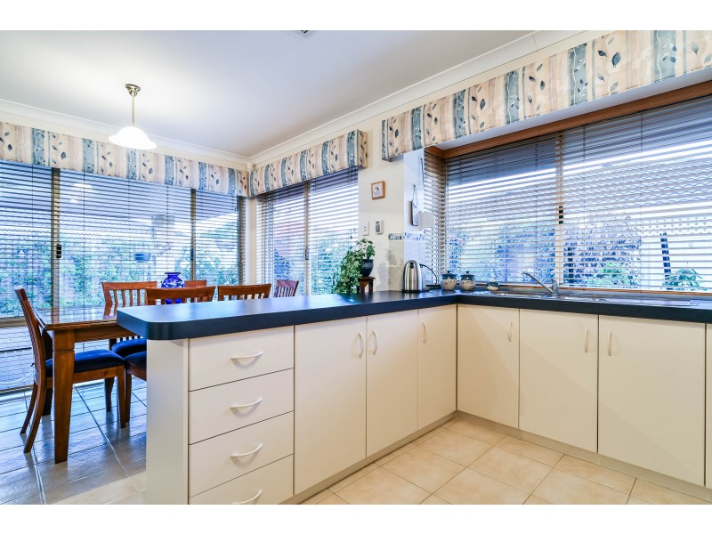 60 Salesian Court, Queens Park WA 6107