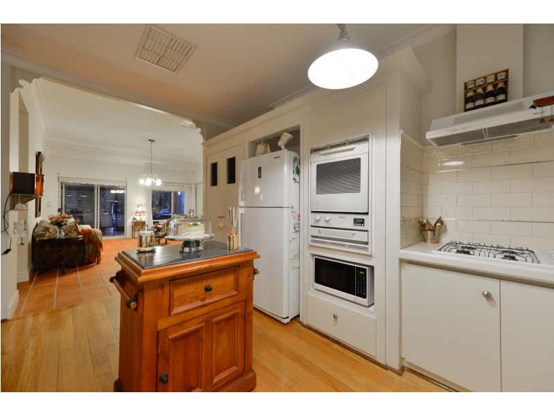 19 Eucalyptus Way, Maida Vale WA 6057