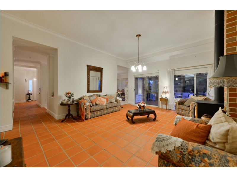 19 Eucalyptus Way, Maida Vale WA 6057