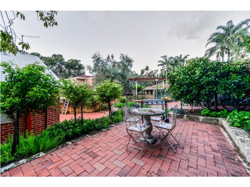 19 Eucalyptus Way, Maida Vale WA 6057