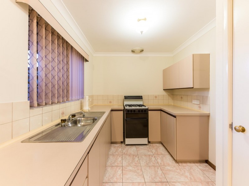 4/9-11 Mallard Way, Cannington WA 6107