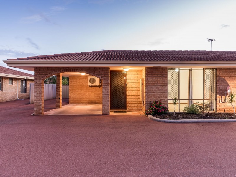 4/9-11 Mallard Way, Cannington WA 6107