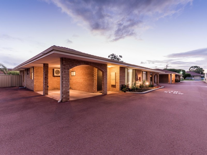 4/9-11 Mallard Way, Cannington WA 6107