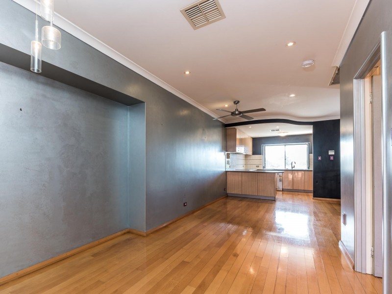 2/35 Kitchener Avenue, Burswood WA 6100