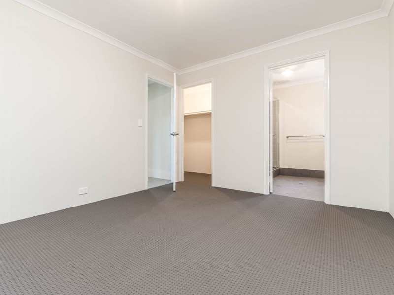 2/106 Spring Road, Thornlie WA 6108