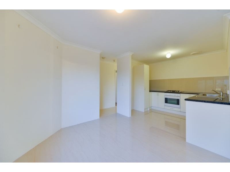 8/10 Marriot Street, Cannington WA 6107