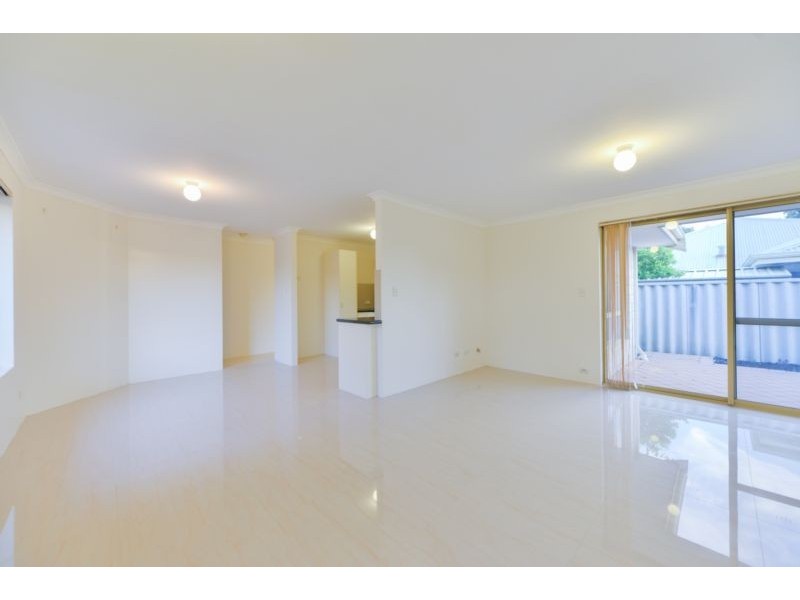 8/10 Marriot Street, Cannington WA 6107