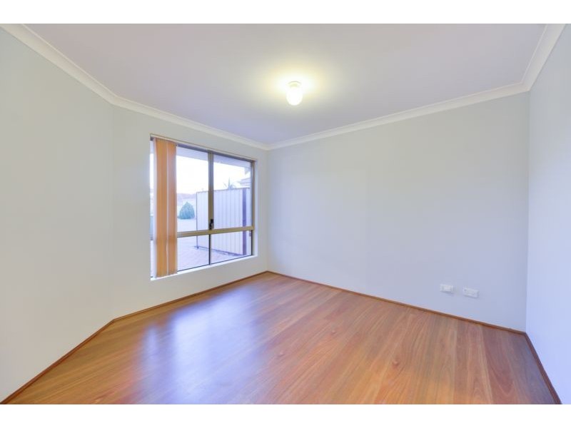 8/10 Marriot Street, Cannington WA 6107