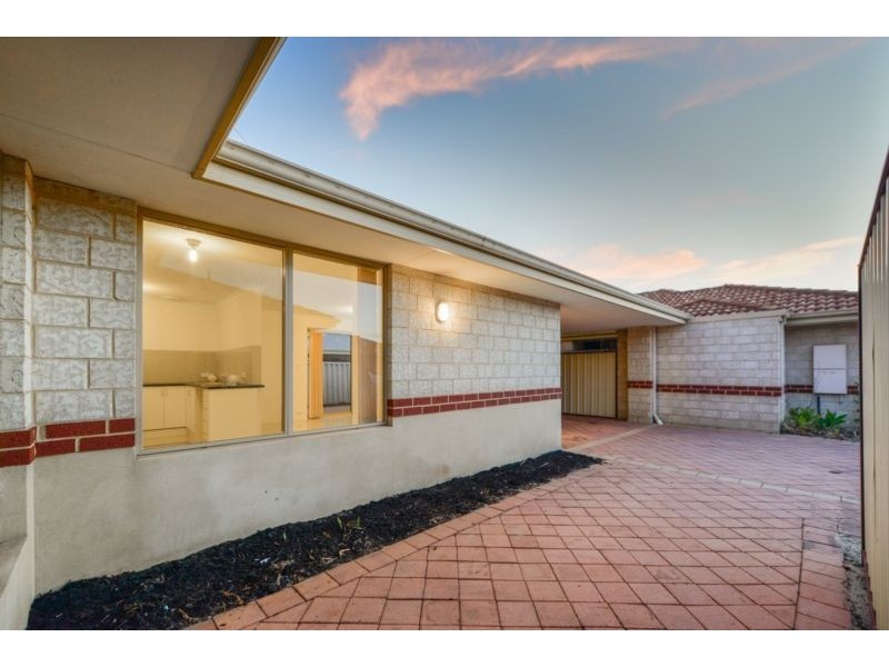 8/10 Marriot Street, Cannington WA 6107