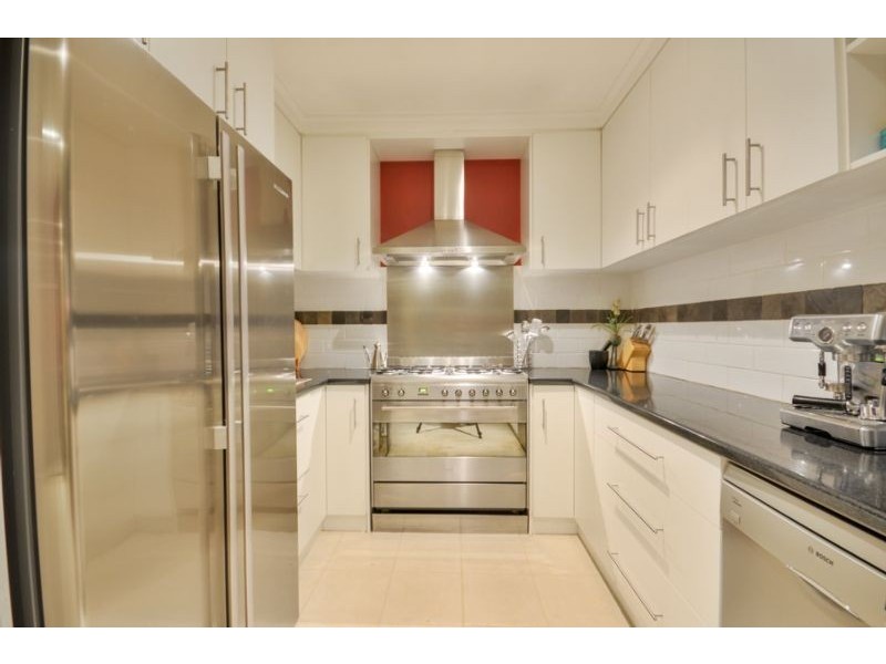 8 Galaxy Street, Beckenham WA 6107