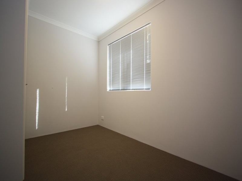 1/87 Station Street, East Cannington WA 6107