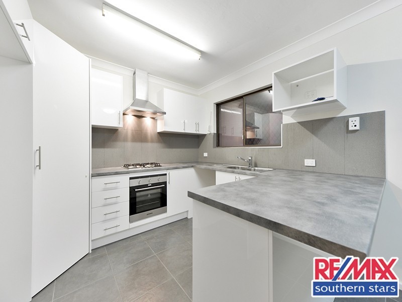 8 Gilchrist Street, Kenwick WA 6107