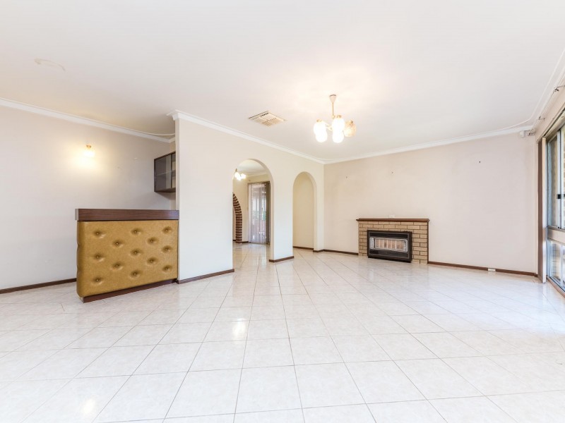 11 Brixton Street, Beckenham WA 6107