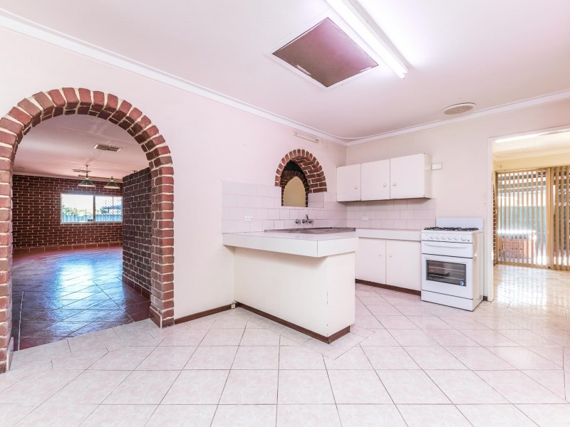 11 Brixton Street, Beckenham WA 6107