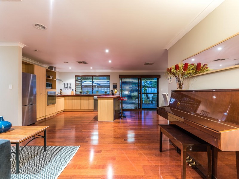 245 Station Street, East Cannington WA 6107