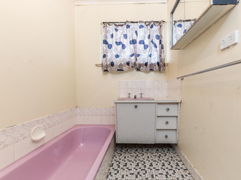 122 Attfield Street, Maddington WA 6109