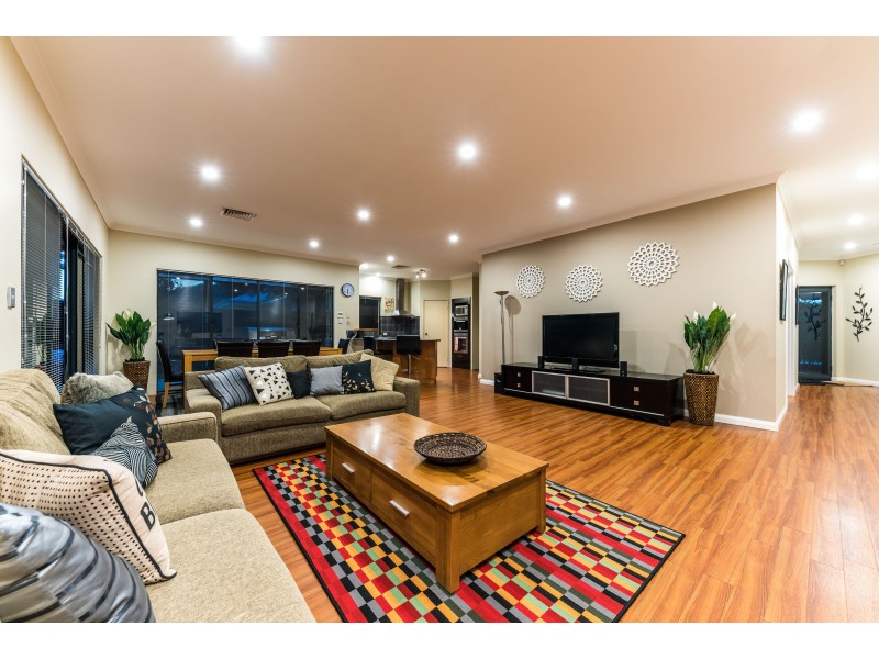 12 Gamenya Street, Canning Vale WA 6155