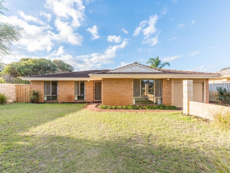 17 Nicholson Loop, Bateman WA 6150