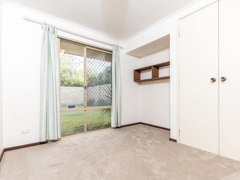 17 Nicholson Loop, Bateman WA 6150