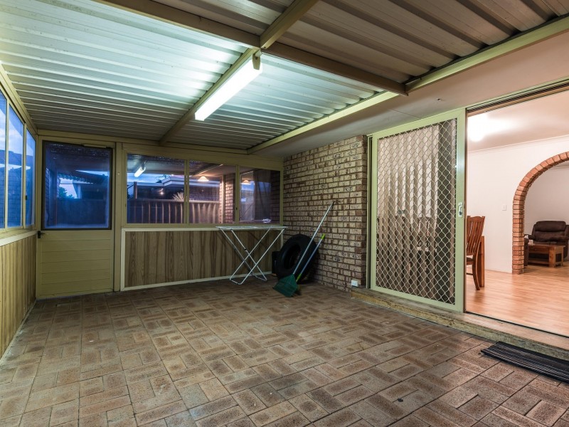 2/7 Tarun Court, Cannington WA 6107