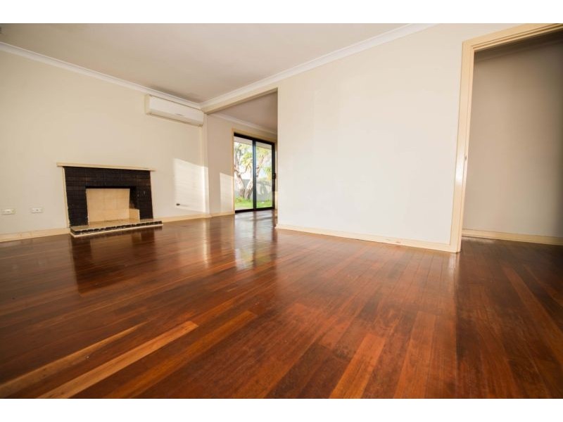 25 Donaldson Street, Queens Park WA 6107
