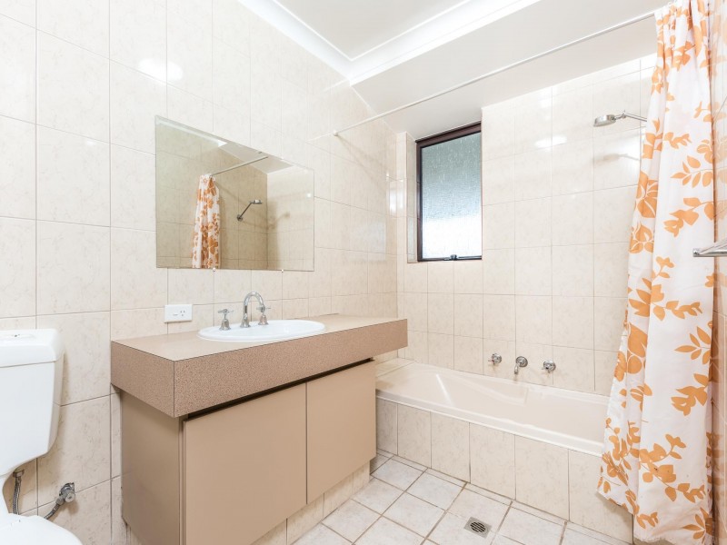 12 Bush Close, Beckenham WA 6107