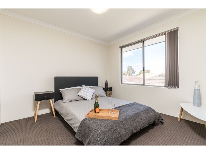 10/1 Henry Street, East Cannington WA 6107