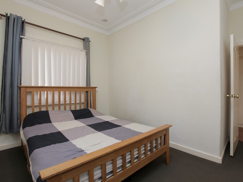 39 Stockman Way, Cannington WA 6107