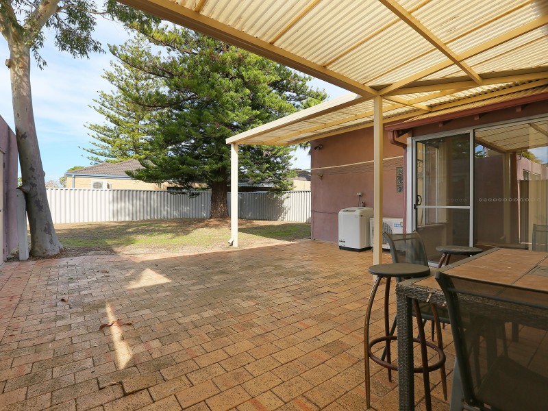 39 Stockman Way, Cannington WA 6107