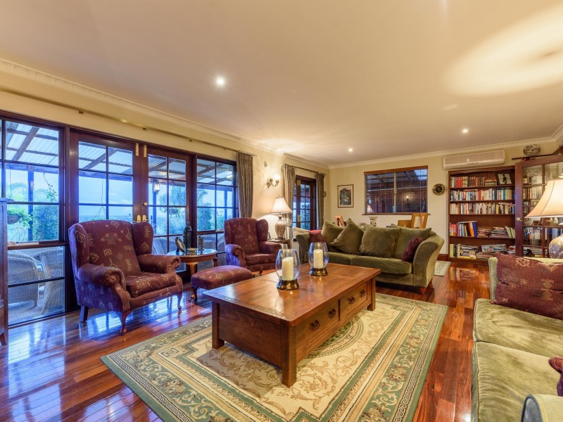 34 Honey Road, Forrestfield WA 6058