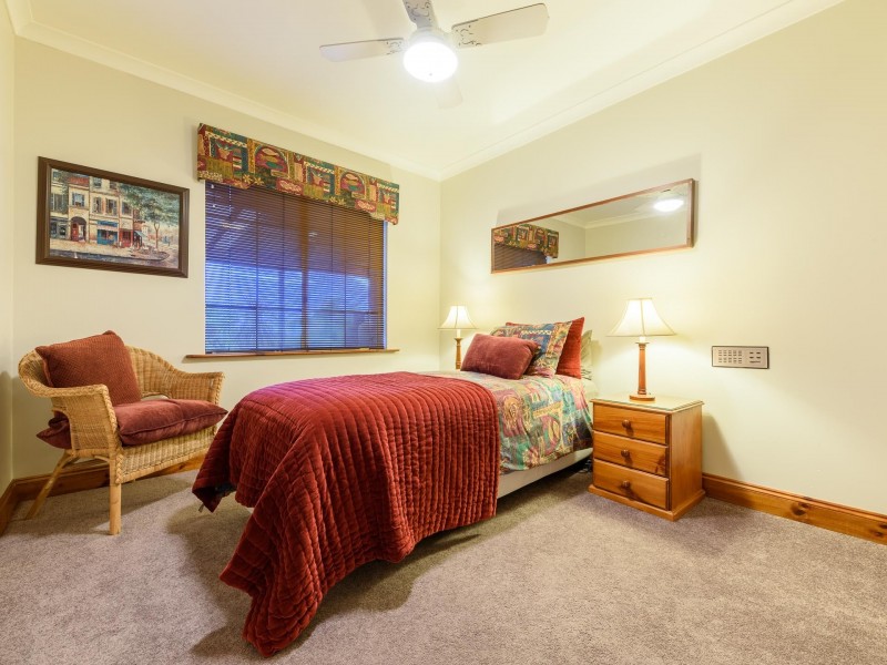 34 Honey Road, Forrestfield WA 6058