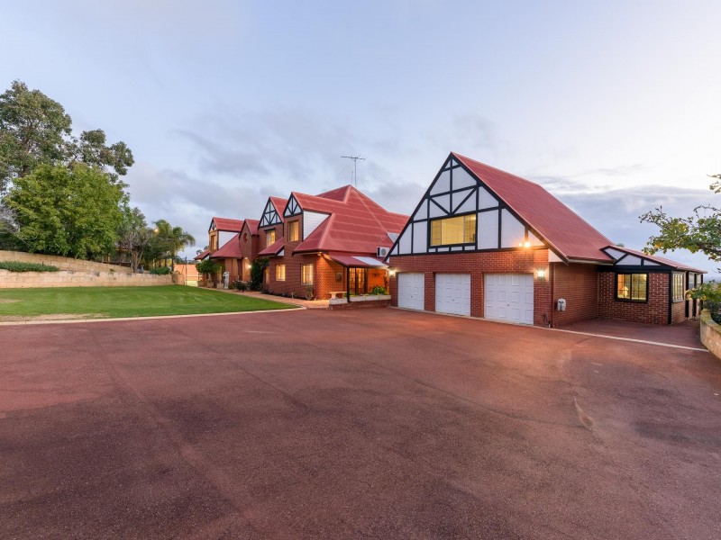 34 Honey Road, Forrestfield WA 6058