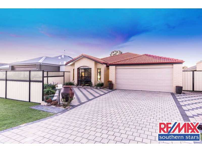 8 Tulip Way, East Cannington WA 6107