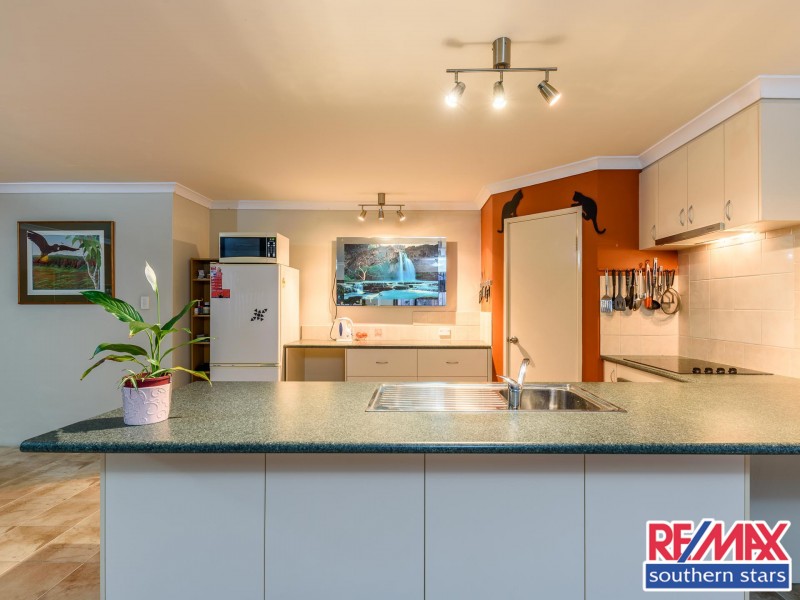 8 Tulip Way, East Cannington WA 6107